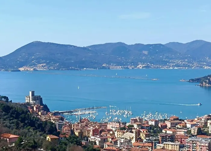 Casa Cleopatra Romito Magra